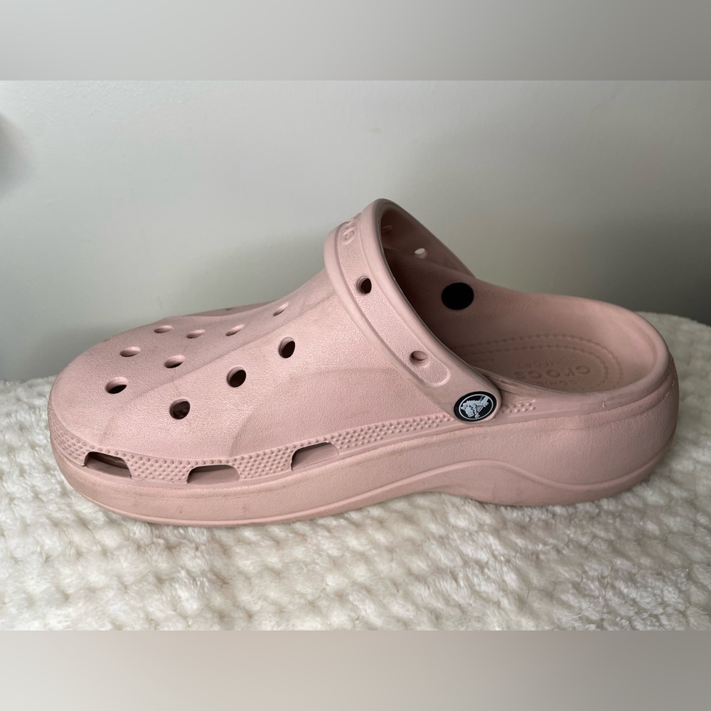 CROCS Baya Platform Clog Sandals in Light Pink size 9 - Picture 4 of 8